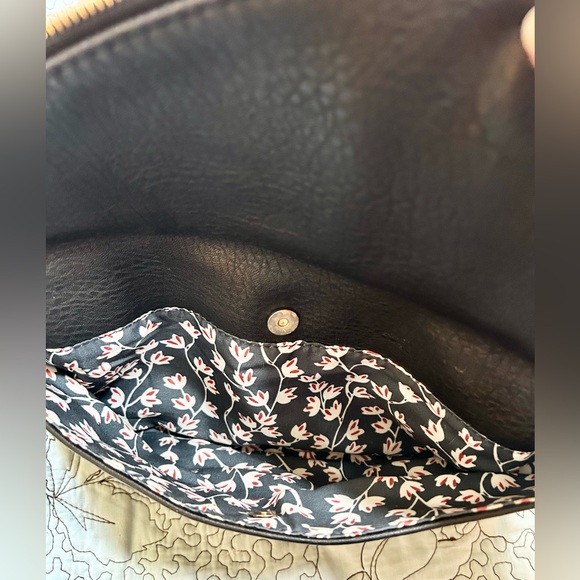 URBAN EXPRESSION Black Vegan Leather Clutch with Gold Chain Strap Handbag. NWOT - Picture 4 of 10